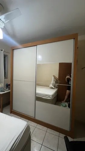 Guarda roupa casal