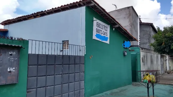 Vendo EXCELENTE CASA ou TROCO por GRANJA ou CARRO