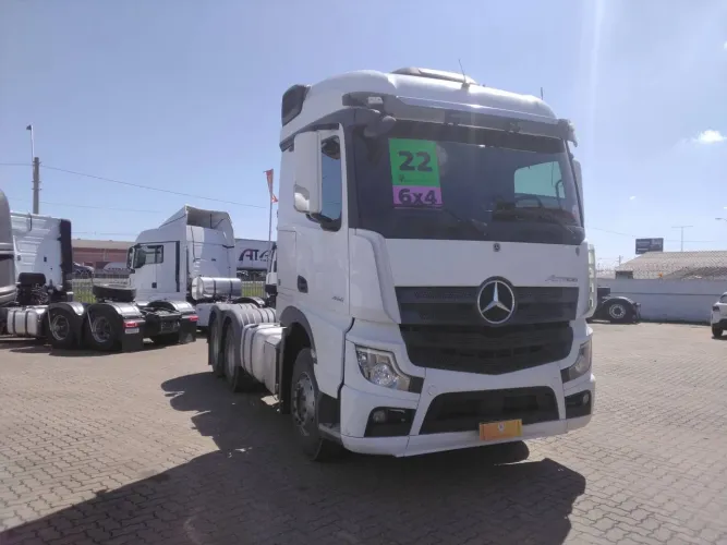 Mercedes-Benz Actros Actros 2651 MP5 LS 6x4 2p (diesel)(E5) 2021/2022 Vamos Seminovos São 