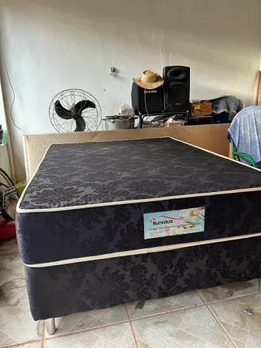 Cama box Kenko Bio Star colchão terapêutico magnético com infravermelho longo.