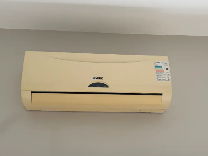 Ar condicionado YORK 12.000 Btus