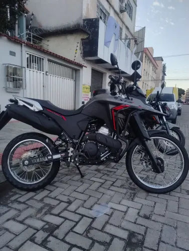 Xtz Lander 250cc 2026 com apenas Km 1250 valor R$29,000,00