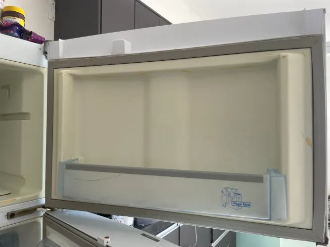 Geladeira continental 220