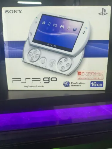 PSP Go Branco Japonês 16GB - Completo com Caixa e Manuais - Desbloqueado