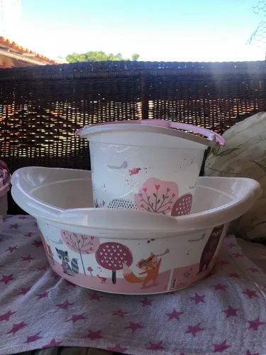 Kit de bacia + caixa organizadora de bebê 
