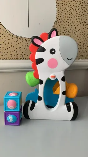 Brinquedo com peças completas