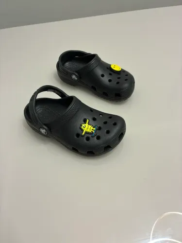Crocs sandália infantil