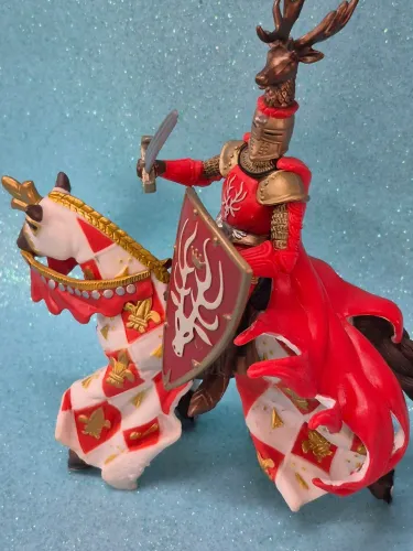 Cavaleiro e cavalo medieval 
