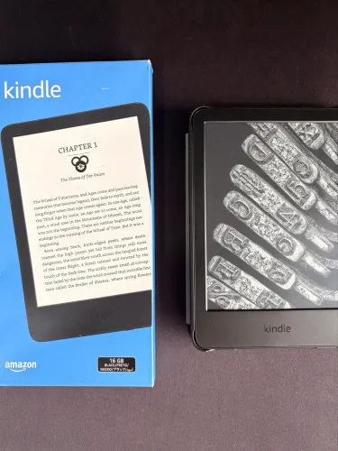 Kindle 11ª Geração (16 GB) + Capa Original Kindle de Brinde | Estado de Novo
