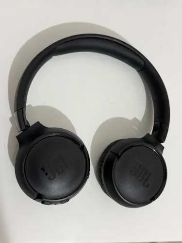Fone Jbl tune 520bt