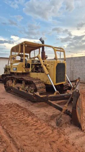 Vende Trator Esteira Cat d6d