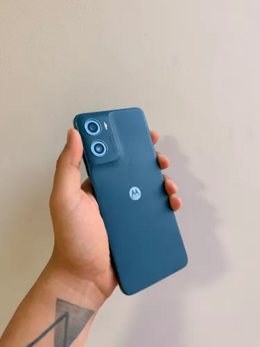Moto g06