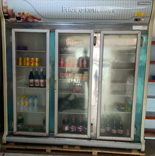 Expositor Refrimate 3 Portas - Ideal p/ Bebidas e Laticínios! ?