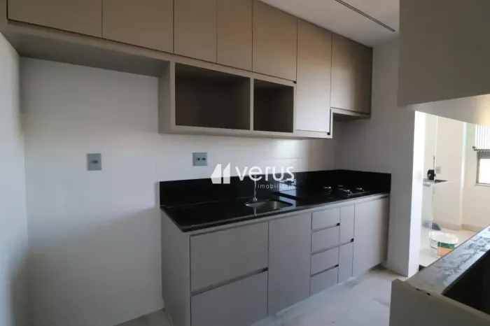 Apartamento para aluguel, 3 quartos, 1 suíte, 2 vagas, Osvaldo Rezende - Uberlândia/MG