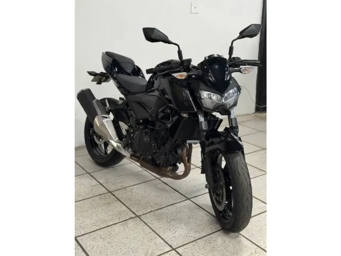 Kawasaki Z400 2024 Apenas 9 Mil Rodados , Zeradona , Aceito Trocas e Financio .