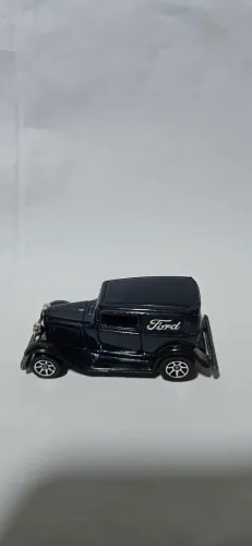 Carrinho hotwheels 1988 Ford