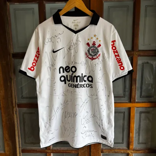 Camisa Corinthians 2011 autografada por todo elenco 