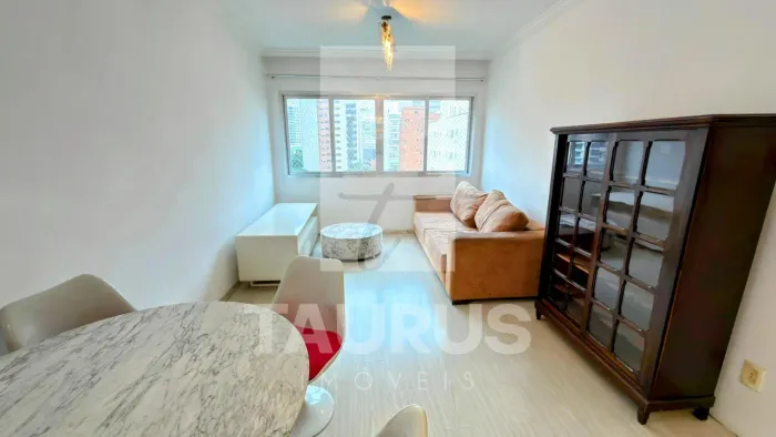 Apartamento a venda em Moema Pássaros. 2 quartos, 1 vaga, 75m².