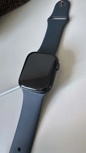 Apple Watch Series 7 44mm GPS + Cellular (eSIM) - Excelente Estado