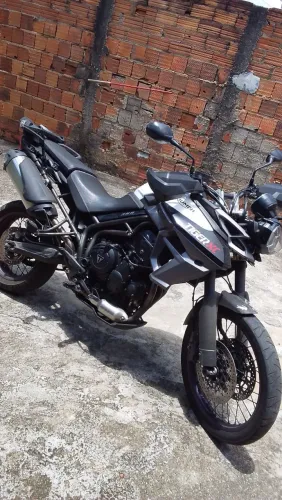 Tiger 800 xc 2016 manual e cópia de chave 