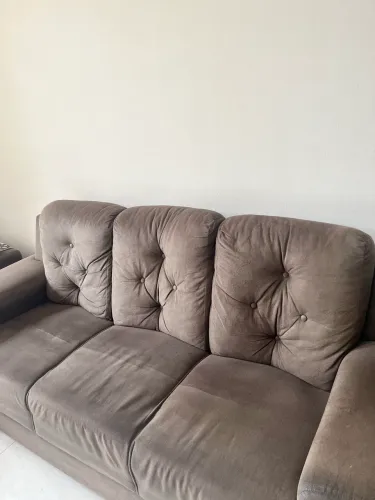 Dois sofás usados por 350