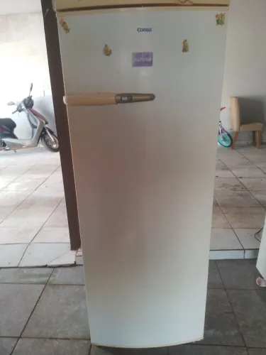 Geladeira consul 360 litros funciona normal 