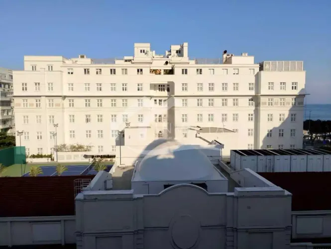 Excelente 3 quartos com varanda próximo ao Copacabana Palace