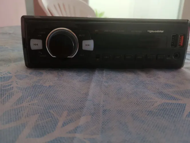 Rádio automotivo pega MP3 Bluetooth USB e carregador de celular