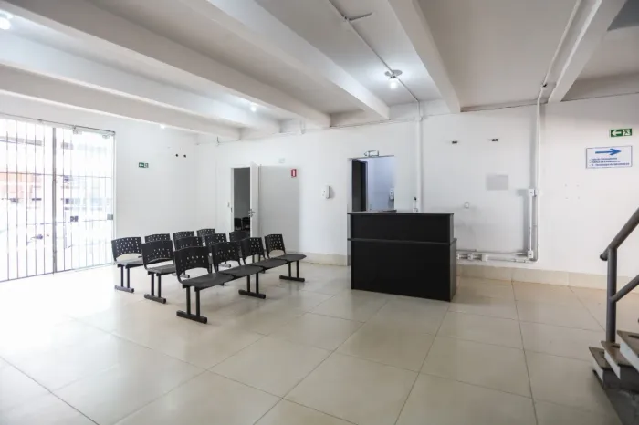 Prédio Comercial Rua 9, 1.400m², Setor Oeste.