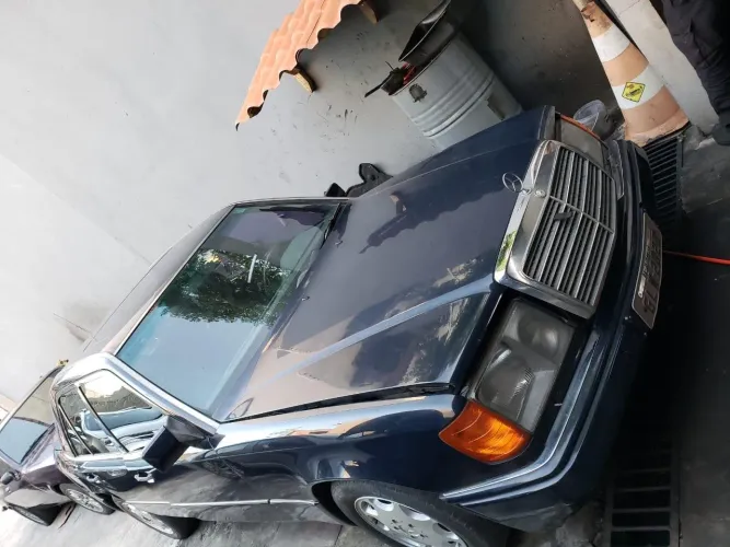 Mercedes-Benz 300-E 3 1992