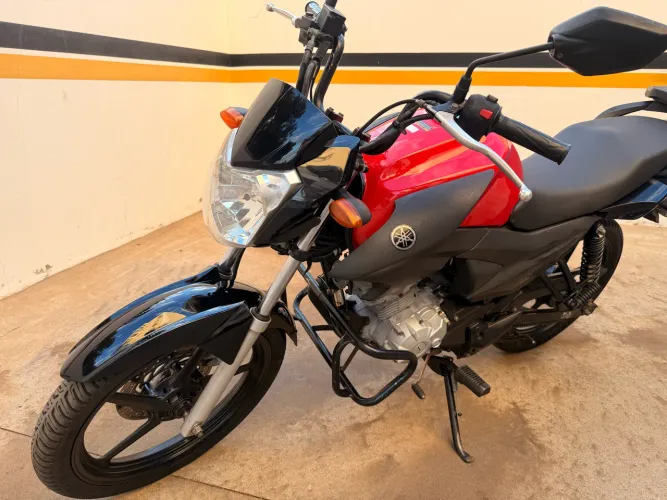 Moto Yamaha YBR 125i Factor Ed/Flex
