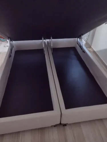 Vendo cama Queen baú Nova