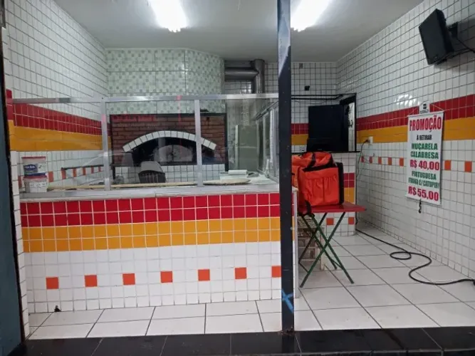 Ponto comercial com forno à lenha, ótima localização no alto de Santana.