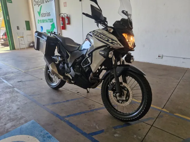VENDO LINDA KAWASAKI VERSYS 300X TR ANO 2025 NA GARANTIA