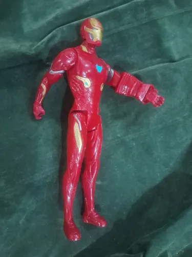Boneco Homem de Ferro original da Marvel 12"