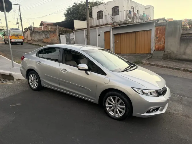 Honda Civic Sed. Lxl/ LXL SE 1.8 Flex 16V Aut. 2013