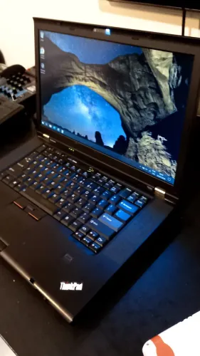 Lenovo UM TRATOR ThinkPad Série Industrial T520 Intel i5-2540M, 8GB RAM, 500GB HD