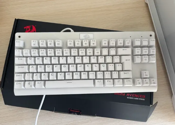 Teclado Redragon Dark Avenger