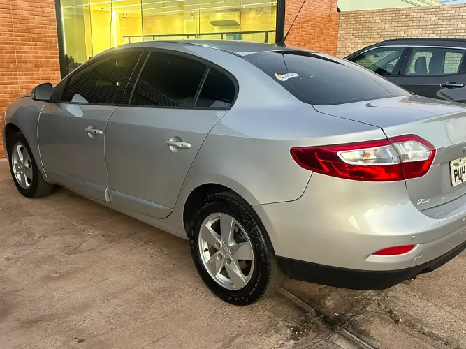 Renault Fluence Sed. Dynamique 2.0 16V Flex Aut. 2014