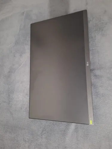 Monitor gamer LG ultragear 24 full HD 180hz 1ms 99% SRGB IPS
