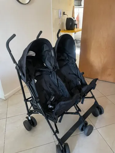 Carrinho duplo gêmeos 