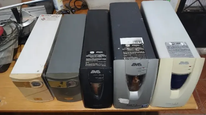 Vende-se 5 Nobreak usados