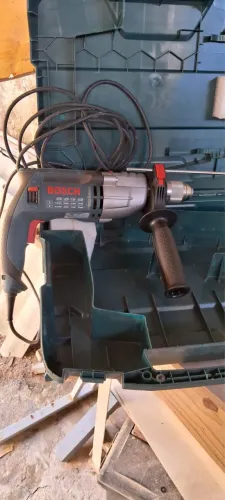 Furadeira Bosch GSB 24-2