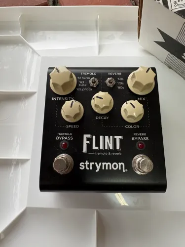Strymon Flint Reverb / Tremolo