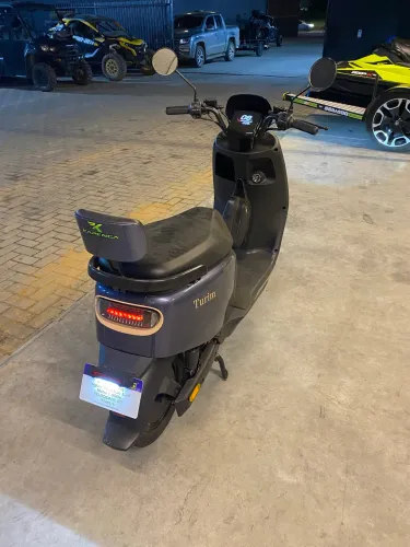 Moto elétrica Velocci