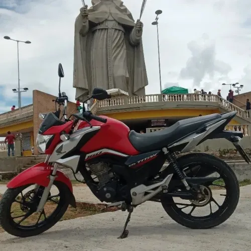 Titan 160 no ponto de transferir