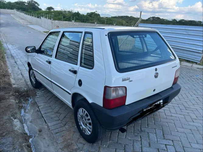 Fiat Uno Mille 1.0 Fire/ F.flex/ Economy 4P 2012
