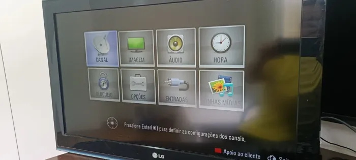 TV LG 32' não é smartv 