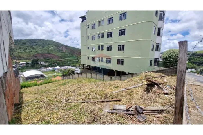 Terreno no Bairro Santa Maria