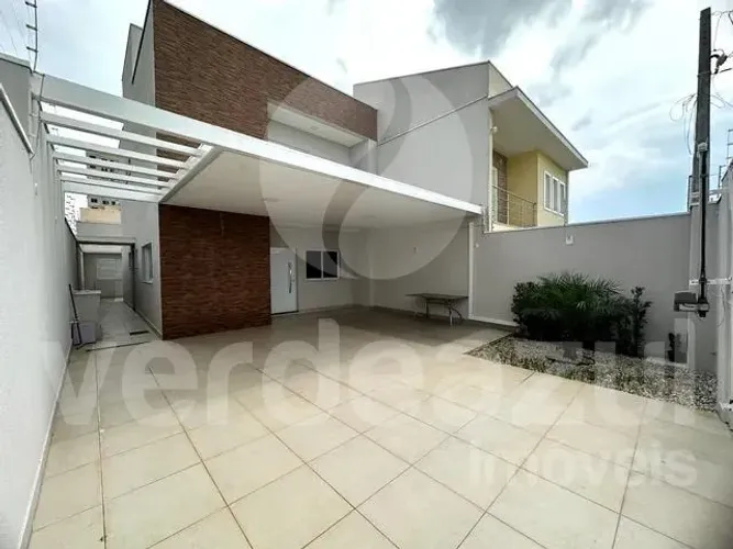 Sobrado de alto padrão ao lado do Hospital da PUC em Campinas.